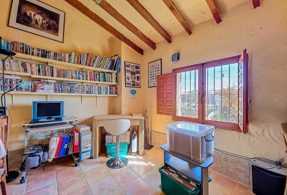 Herverkoop - Landhuis -
Torre Del Rico