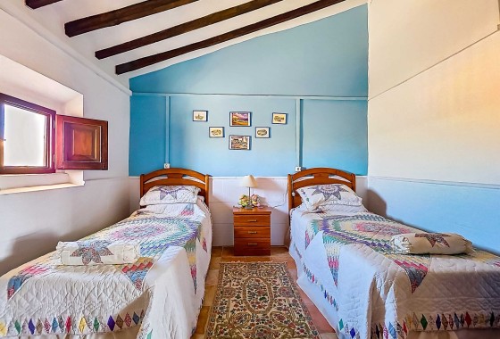 Herverkoop - Landhuis -
Torre Del Rico