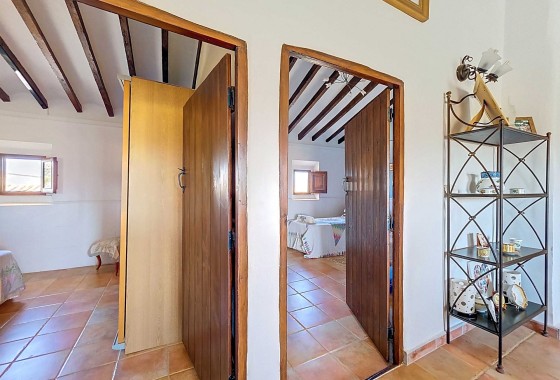 Herverkoop - Landhuis -
Torre Del Rico