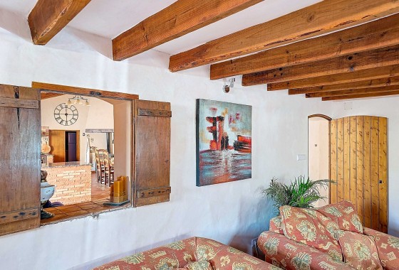 Resale -  -
La Alberquilla