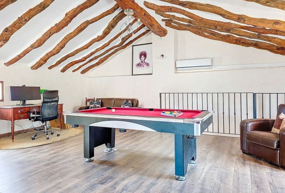 Resale -  -
La Alberquilla