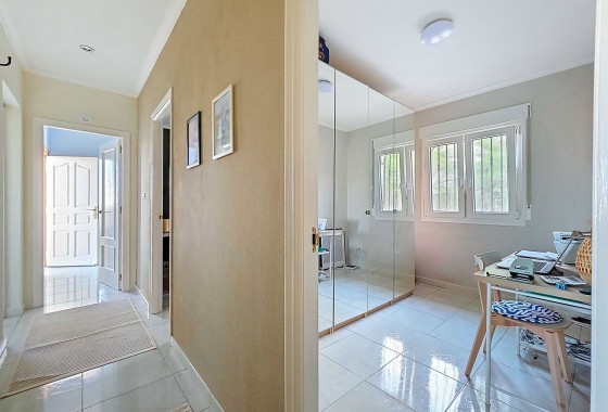 Herverkoop - Vrijstaande Villa -
La Zarza