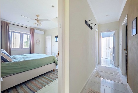 Herverkoop - Vrijstaande Villa -
La Zarza