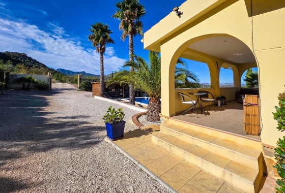 Herverkoop - Vrijstaande Villa -
La Zarza