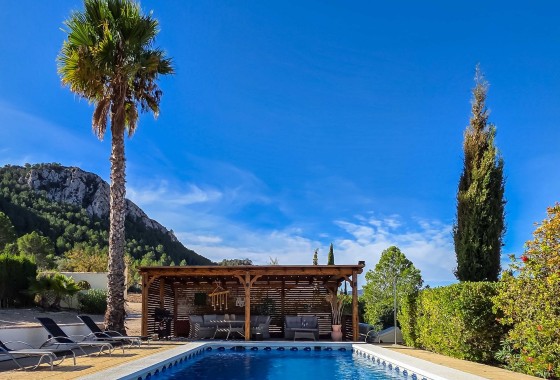 Herverkoop - Vrijstaande Villa -
La Zarza