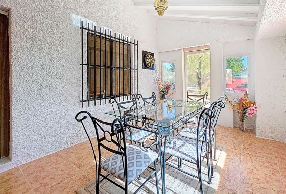 Herverkoop - Landhuis -
La Solana