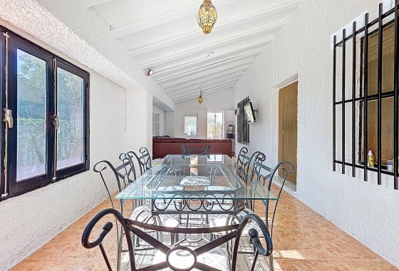 Herverkoop - Landhuis -
La Solana