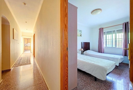 Herverkoop - Landhuis -
La Solana