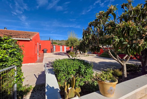 Herverkoop - Landhuis -
La Solana