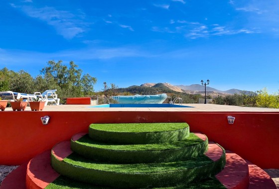 Herverkoop - Landhuis -
La Solana