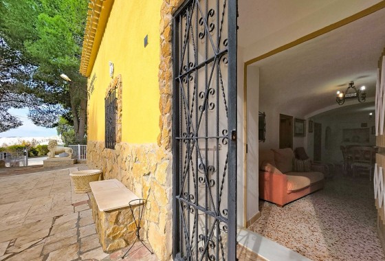 Herverkoop - Grotwoning -
Pinoso