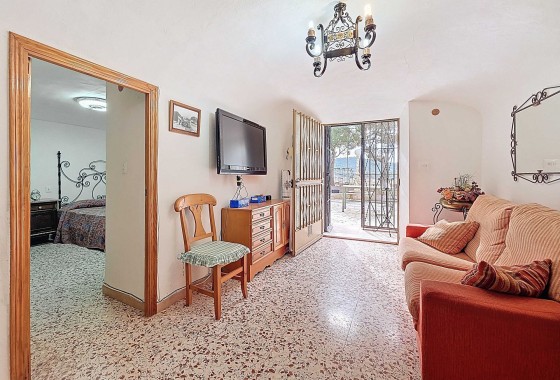 Herverkoop - Grotwoning -
Pinoso