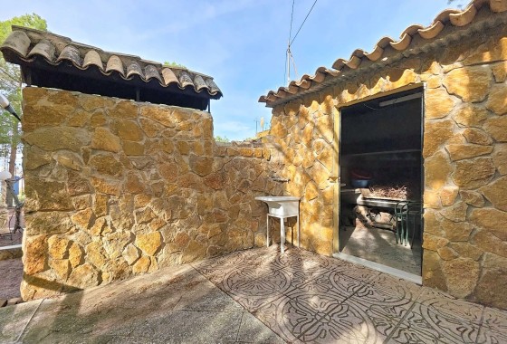 Herverkoop - Grotwoning -
Pinoso