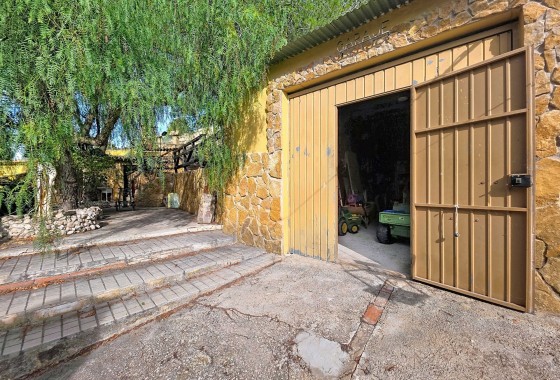 Herverkoop - Grotwoning -
Pinoso