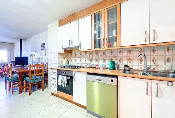 Sprzedaż -  -
Pinoso