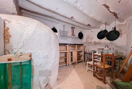 Herverkoop - Herenhuis -
Torre Del Rico