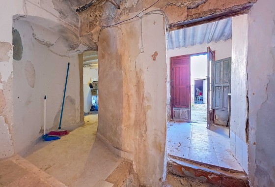 Herverkoop - Herenhuis -
Torre Del Rico