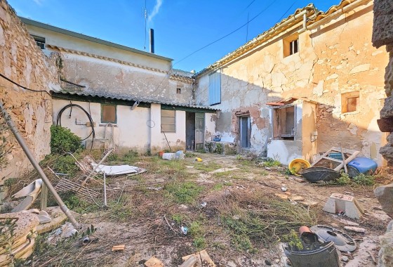 Herverkoop - Herenhuis -
Torre Del Rico