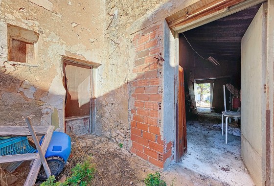 Herverkoop - Herenhuis -
Torre Del Rico