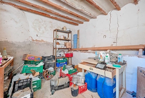 Herverkoop - Herenhuis -
Torre Del Rico