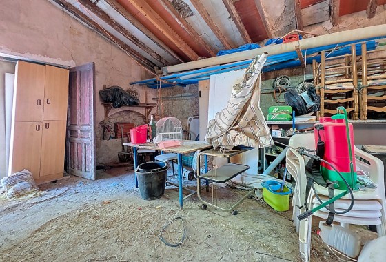 Herverkoop - Herenhuis -
Torre Del Rico