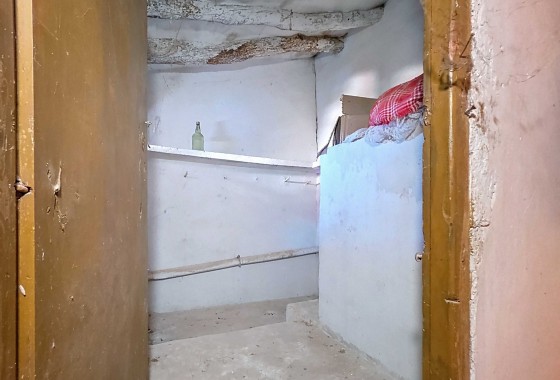 Herverkoop - Herenhuis -
Torre Del Rico