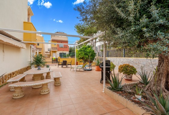 Resale - Stadthaus -
Orihuela Costa - Villamartín