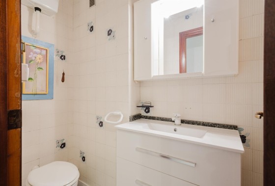 Resale - Wohnung Appartement -
Torrevieja - Playa del Acequión