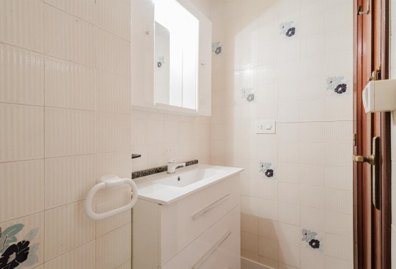 Resale - Wohnung Appartement -
Torrevieja - Playa del Acequión