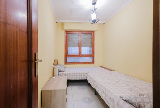 Resale - Wohnung Appartement -
Torrevieja - Playa del Acequión