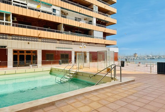 Resale - Wohnung Appartement -
Torrevieja - Playa del Acequión