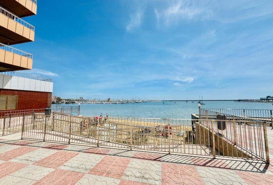 Resale - Wohnung Appartement -
Torrevieja - Playa del Acequión