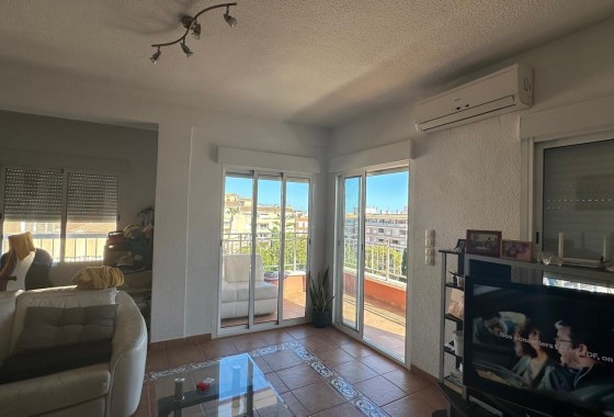Revente - Appartement -
Torrevieja - Estacion de autobuses