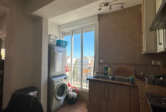 Revente - Appartement -
Torrevieja - Estacion de autobuses