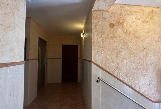 Revente - Appartement -
Torrevieja - Estacion de autobuses