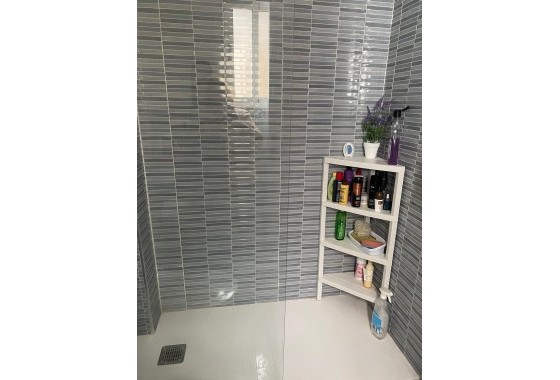 Sprzedaż - Apartament mieszkanie -
Torrevieja - Estacion de autobuses