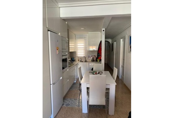 Sprzedaż - Apartament mieszkanie -
Torrevieja - Estacion de autobuses