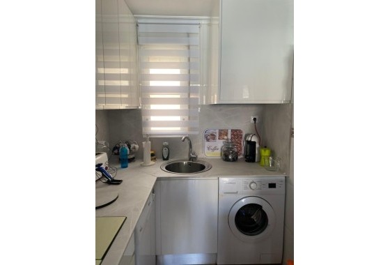 Sprzedaż - Apartament mieszkanie -
Torrevieja - Estacion de autobuses