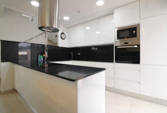 Herverkoop - Vrijstaande Villa -
Benijofar - Benijofar - Village