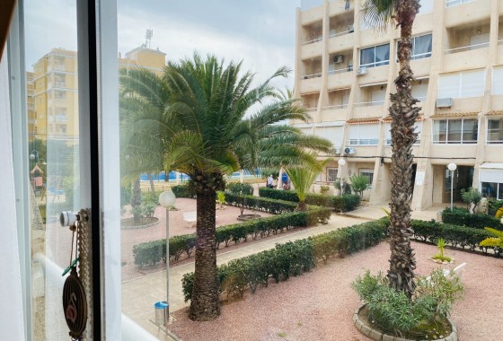 Herverkoop - Apartement Flat -
Torrevieja - Torreblanca