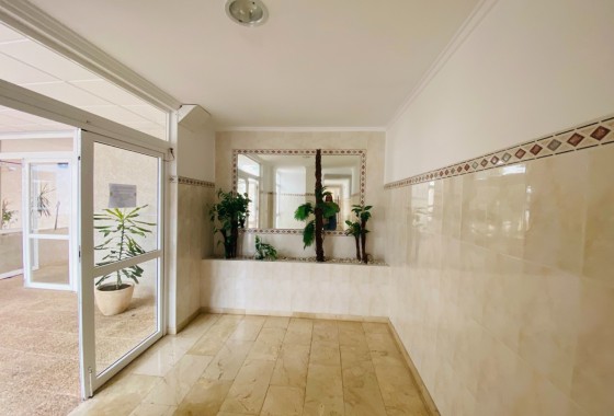 Herverkoop - Apartement Flat -
Torrevieja - Torreblanca