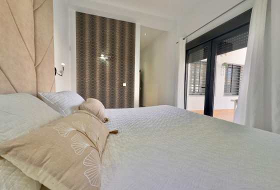 Herverkoop - Vrijstaande Villa -
Pilar de la Horadada - Torre de la Horadada