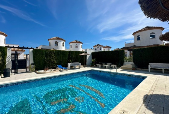 Sprzedaż - Willa wolnostojąca -
Guardamar del Segura - El Raso