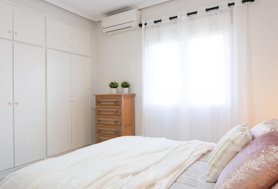 Resale - Freistehende Villa -
Orihuela Costa - Playa Flamenca