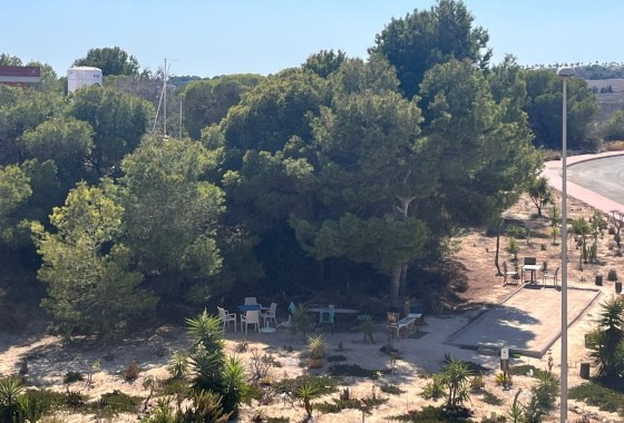 Revente - Villa mitoyenne -
Orihuela Costa - Entre golf