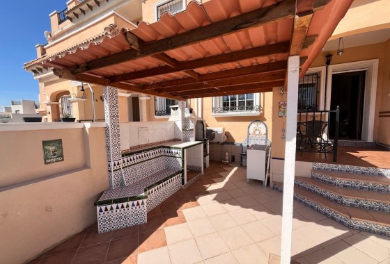 Revente - Villa mitoyenne -
Orihuela Costa - Entre golf