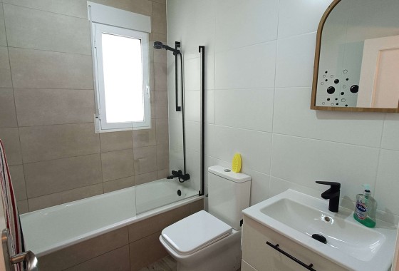 Revente - Villa Individuelle -
Rojales