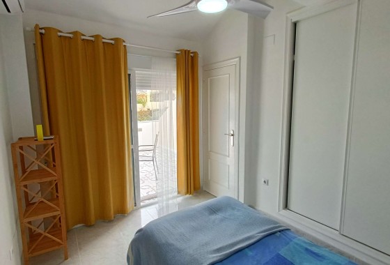 Revente - Villa Individuelle -
Rojales