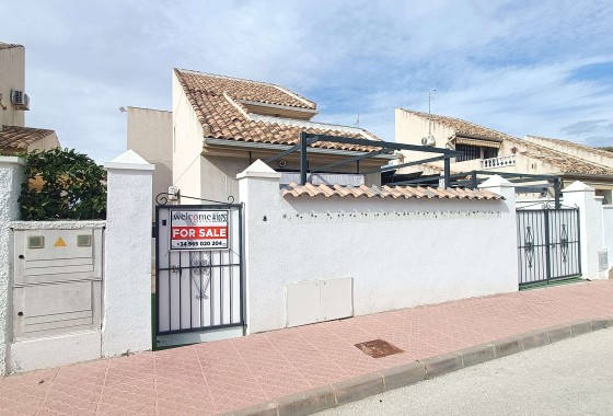 Revente - Villa Individuelle -
Rojales