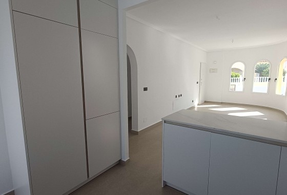 Herverkoop - Vrijstaande Villa -
Algorfa - Lo Crispin